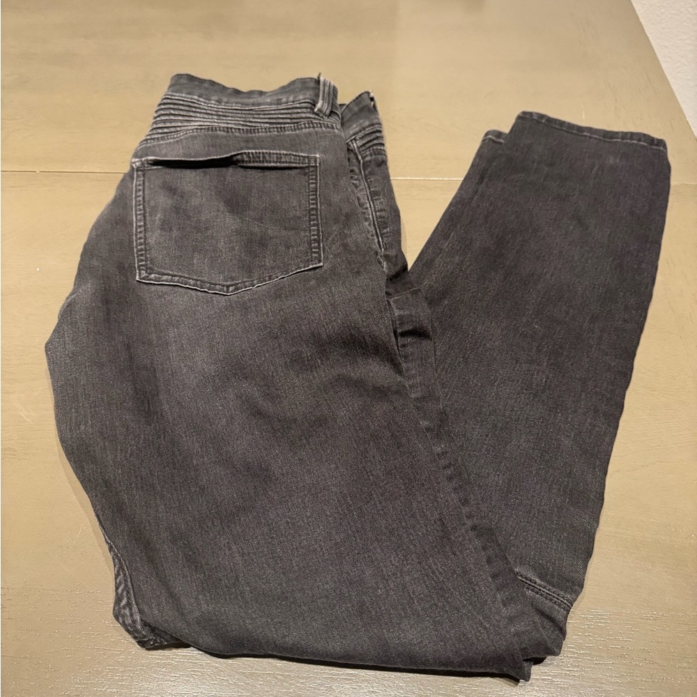 Divided Black Relaxed Jeans